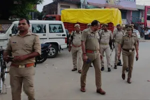 खजनी में त्योहारों के मद्देनजर पुलिस ने कसी कमर, पैदल गश्त कर दी सुरक्षा का भरोसा* 