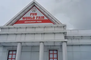 शहडोल में जलपरी शो और भव्य झूलों के साथ ऐतिहासिक मेले का आगाज: पहली बार हो रहा है ऐसा आयोजन