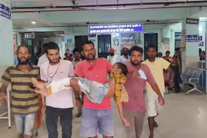 तेज रफ्तार अज्ञात बाइक ने बच्चे को मारी टक्कर, हालत गंभीर, हायर सेंटर रेफर