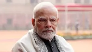 देश लौटे 'फ्रीक्वेंट फ्लायर' पीएम, अब मणिपुर और बुनियादी ढांचे पर दें ध्यान', कांग्रेस की मोदी को नसीहत