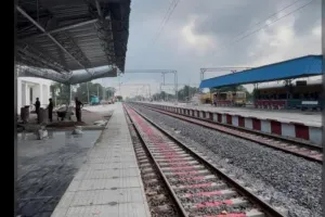 कई वर्षों से बन्द पड़ी गोंडा-लखनऊ पैसेंजर ट्रेन सेवा पुनः शुरू करने की मांग 