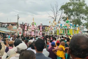 कोन के देवाटन मोड़ के पास अदब और अकीदत के साथ निकला मोहर्रम का ताजिया