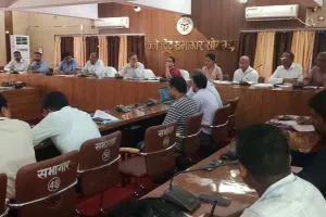 सोनभद्र में मतदाता सूची पुनरीक्षण बी.एल. ओ और पर्यवेक्षकों की नियुक्ति पर अहम बैठक