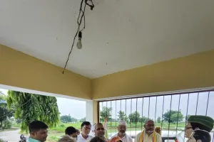 आजाद तिलक जयंती पर वृक्षारोपण माल्यार्पण कवि गोष्ठी का आयोजन