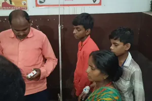 गोविंदपुर में बिरनी के हमले से एक ही परिवार के चार लोग सहित कई घायल, इलाज जारी