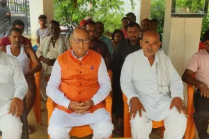 भाजपाइयों ने मन की बात के 124वें संस्करण को सुना