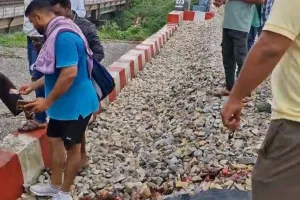 रेणुकूट पारिवारिक कलह में युवक ने दी जान, समाजसेवी ने की भाईचारे की अपील