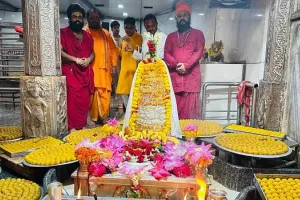 सावन के पहले दिन पर बाबा आनंदेश्वर मंदिर में उमड़ा श्रद्धा का सैलाब