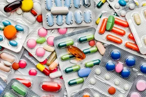 दवा से राहत नहीं, आफत! 3100 से ज़्यादा दवाएं निकलीं खराब, 245 नकली – सरकार ने खोली पोल