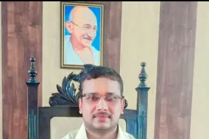 गरीबी जात नहीं देखती – आरक्षण का आधार केवल आर्थिक स्थिति हो 78 साल बाद भी जातिगत आरक्षण की प्रासंगिकता पर सवाल