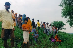 संदिग्ध परिस्थितियों में व्यक्ति ने लगाई फांसी , परिजनों में मचा कोहराम