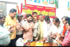 स्वतंत्रता दिवस और पत्रकार अजीत सिंह के जन्मदिन  के अवसर पर सम्मान समारोह