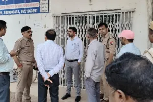 कोन में अवैध अस्पतालों पर बड़ी कार्रवाई, दो हॉस्पिटल सील