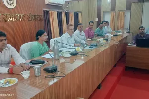 सोनभद्र में वृक्षारोपण और पर्यावरण संरक्षण पर बैठक