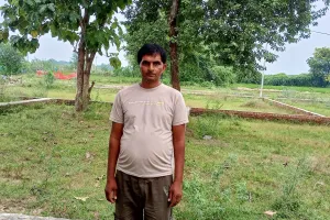 बिल्डरों द्वारा निशाना बनाए जा रहे हैं गरीब किसान व उनकी जमीन