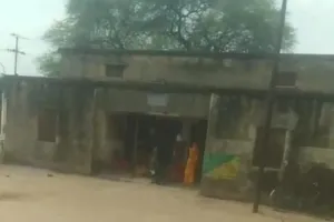 कचनरवा लैम्पस में यूरिया नदारद , किसान हलकान