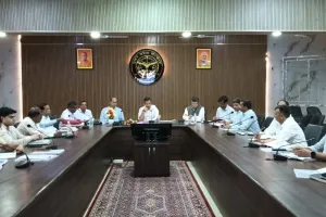 जल जीवन मिशन के निर्माणाधीन परियोजनाओं की डीएम ने की प्रगति समीक्षा बैठक