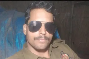 पीएसी जवान अभिषेक दूबे की सड़क हादसे में दर्दनाक मौत, गांव में पसरा मातम