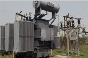 नवरात्र में अंधेरे में डूबा महरुआ; वेस्ट फीडर की बिजली व्यवस्था पूरी तरह ध्वस्त