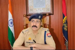 फर्जी बैंक खोलकर लोन दिलाने के नाम पर जनता को ठग रहे थे, पुलिस ने किया गिरफ्तार 