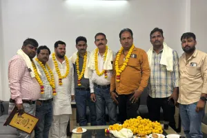 एफ एच मेडिकल कॉलेज में टूण्डला प्रेस क्लब के पत्रकारों का हुआ सम्मान 