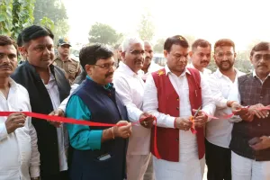 उत्तर प्रदेश कौशल विकास मिशन प्रशिक्षण केंद्र का विधायक सुरेश पासी ने फीता काटकर किया उद्घाटन 