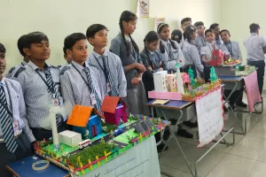 बच्चों ने दिखाई प्रतिभा की झलक विज्ञान, प्रदर्शनी में लगे आकर्षक मॉडल