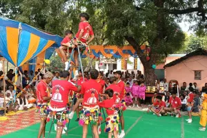 दिवारी नृत्य ने दर्शकों का मन मोहा