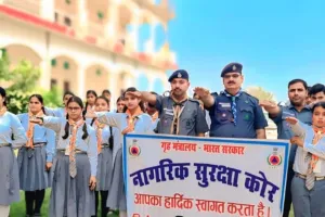 यातायात नियमों के प्रति किया जागरूक सिविल डिफेंस के बैनर तले