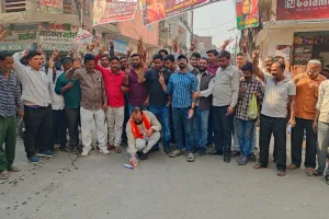 सुनामी जीत : मोदी–नितीश की जोड़ी का चल गया जादू