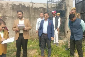 जिलाधिकारी ने विक्रय विलेख का स्टांप देयता की दृष्टि से किया स्थलीय निरीक्षण