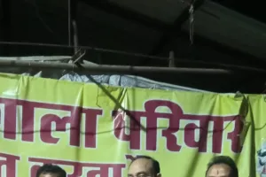 मुख्यमंत्री के सूचना सलाहकार ने गोपेश्वर गौशाला को भेंट की अपनी पुस्तक कैकई के राम