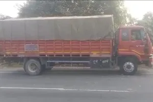 बाइक सवार बदमाशों ने डीसीएम ड्राइवर- कंडक्टर से की लूट, 32 हज़ार की नगदी समेत मोबाइल लेकर फरार, पुलिस जांच में जुटी 