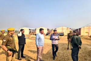 डीएम ने गौशाला में पाई अनियमितता प्रधान को जारी किया नोटिस