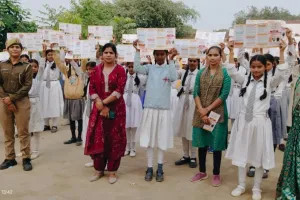 मिशन शक्ति से जागरूक हो रही हैं महिलायें, अपराध नियंत्रण के साथ जागरूकता अभियान पर जुटी पुलिस