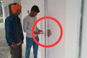 मरम्मत चल रहे लालगंज बस स्टॉप में अराजक तत्वों की तोड़फोड़