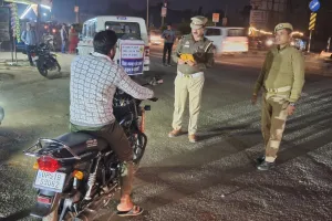 जागरूकता माह मे सैकड़ों वाहनों का हुआ चालान सुधार सिफर