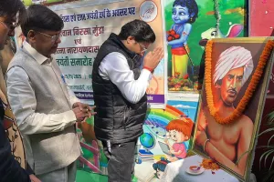 भगवान बिरसा मुंडा एवं महात्मा नारायणदास ग्रोवर जयंती पर आयोजित समारोह में बतौर अतिथि शामिल हुए युवा समाजसेवी हर्ष अजमेरा