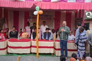 झारखंड सेवा गारंटी अधिनियम के तहत लागडुम में हुआ कार्यक्रम, उपायुक्त एवं विधायक हुए शामिल