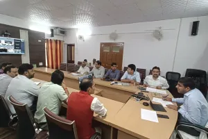 मुख्य निर्वाचन अधिकारी ने ली गोरखपुर की समीक्षा— मतदाता सूची शुद्ध और अद्यतन रखने पर दिया जोर