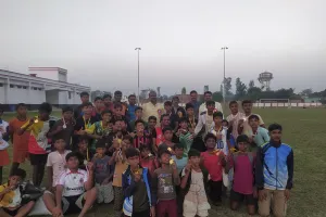 मैत्रिक फुटबॉल प्रतियोगिता आयोजित