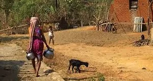 हर बरस गरीब व मध्यमवर्ग पर ही अतिक्रमण की मार क्यों?