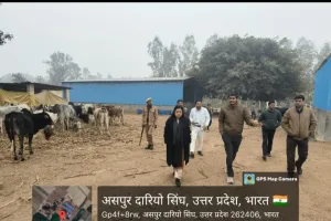 कड़ाके की सर्दी मैं निरीक्षण को निकली अपर जिलाधिकारी प्रशासन 