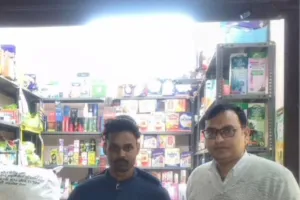 बिना लाइसेंस चल रहे मेडिकल स्टोर को छापा मारकर सीज किया 