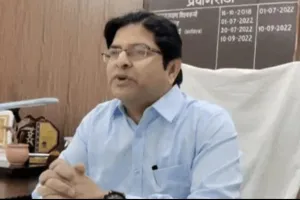 भीषण ठंड के आगे प्रशासन सख़्त: प्रयागराज में नर्सरी से 12वीं तक स्कूलों का समय बदला