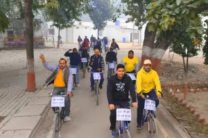 सुबह की हवा सौ रोगों की दवा, साइकिलिंग से स्वस्थ समाज का संदेश