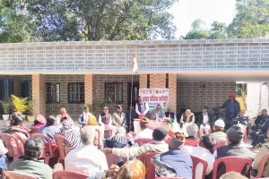 चंदवा में कांग्रेस का 141वाँ स्थापना दिवस धूमधाम से मनाया गया, संगठन मजबूती और जनसमस्याओं पर हुआ मंथन 