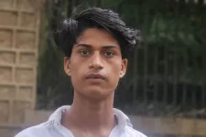 गोरखपुर के युवक की हैदराबाद में दर्दनाक हादसा: मजदूरी के दौरान सातवीं मंजिल से गिरकर युवक की मौत, दो दिन बाद गांव पहुंचा शव