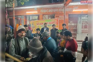 ओबरा ऊर्जा की राजधानी में सेवा का महायज्ञ, 26वें सप्ताह भी जारी रहा खिचड़ी का विशाल भंडारा