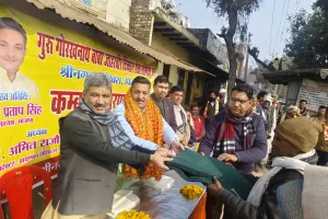 गुरु गोरखनाथ बाबा जाहरवीर दिव्यांग सेवा समिति ने किए कंबल वितरित 